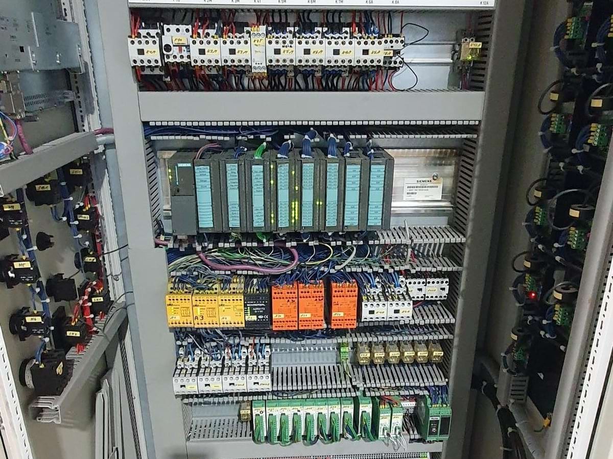 Vulkanisationspresse WKP 2000 S – Schaltschrank